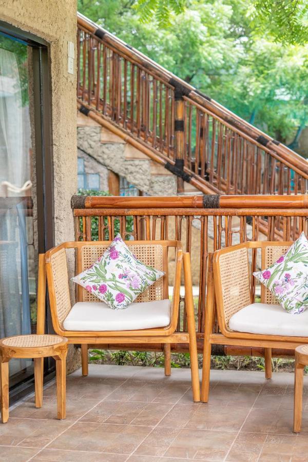Lunar Dive Resort: Bamboo Villas クブ エクステリア 写真
