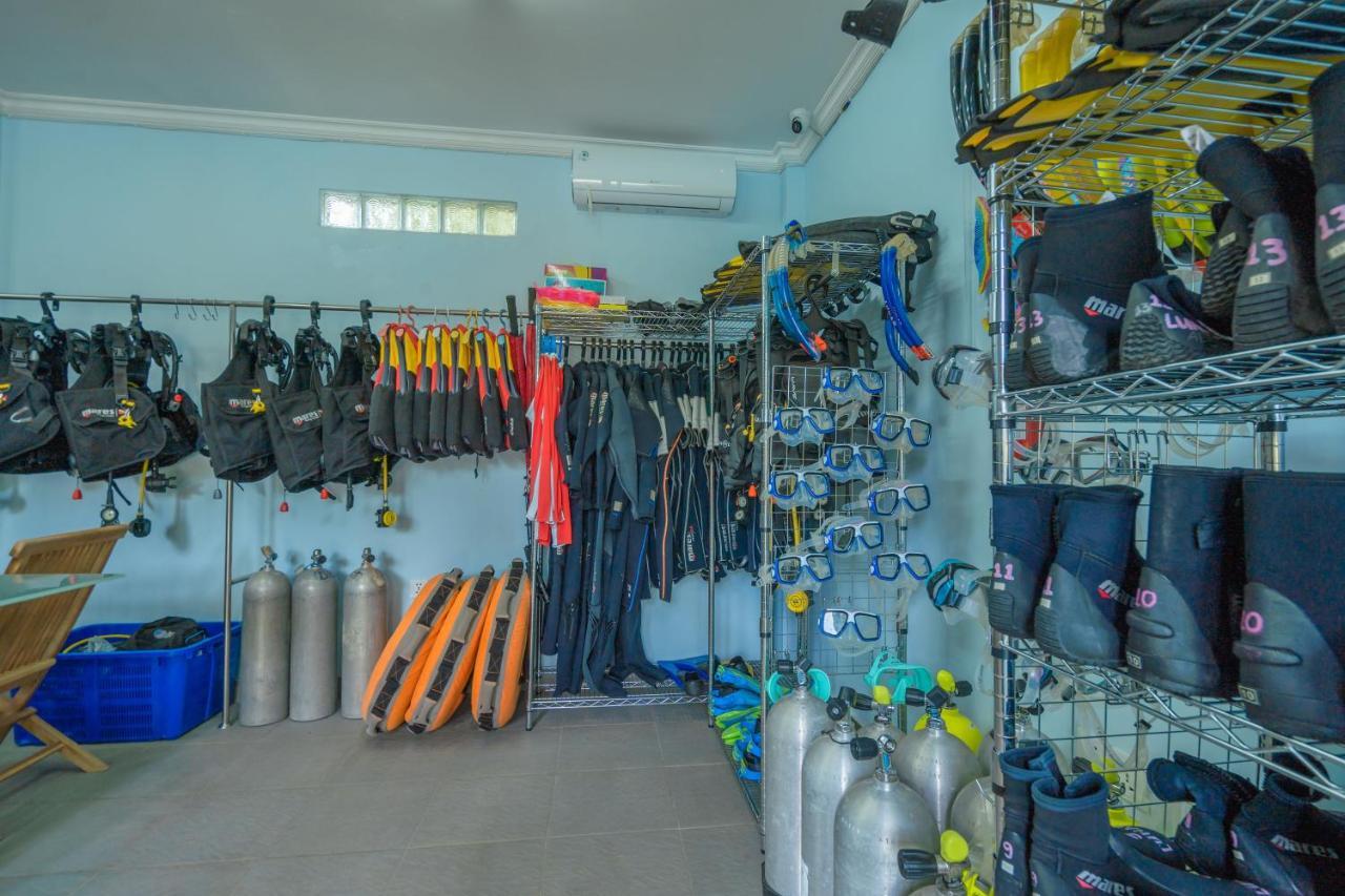 Lunar Dive Resort: Bamboo Villas クブ エクステリア 写真